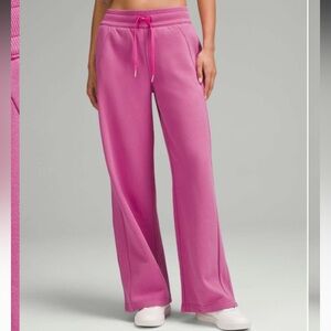 💗 Lululemon Scuba Mid-Rise Wide-Leg Pant *Regular 💗